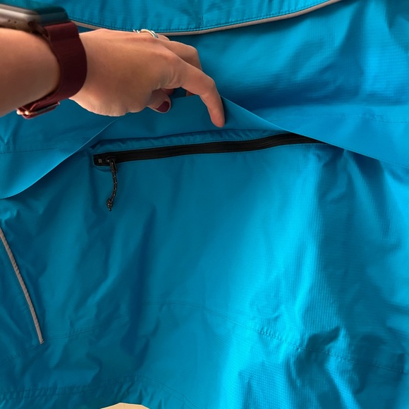 Novara Lightweight Waterproof Full Zip Jacket - Picture 5 of 8